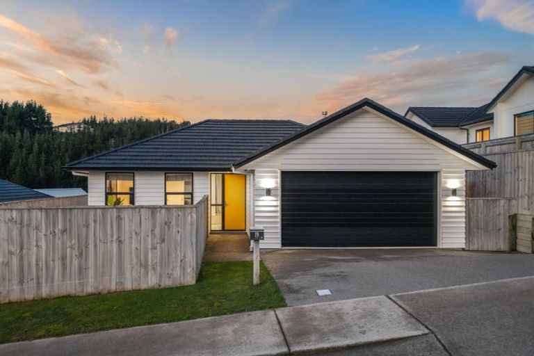 Photo of property in 19 Schooner Drive, Whitby, Porirua, 5024