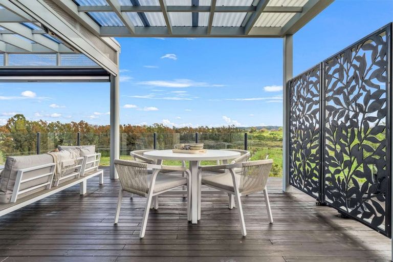 Photo of property in 106 Sereno Vista, Bellevue, Tauranga, 3110