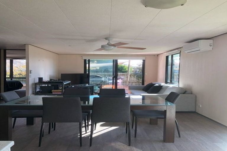 Photo of property in 5 Longstead Avenue, Papamoa Beach, Papamoa, 3118