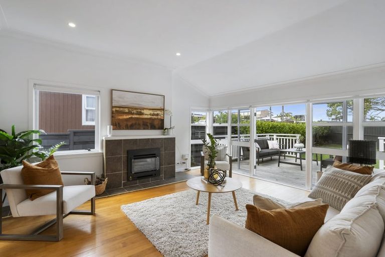 Photo of property in 2/159 Mokoia Road, Birkenhead, Auckland, 0626