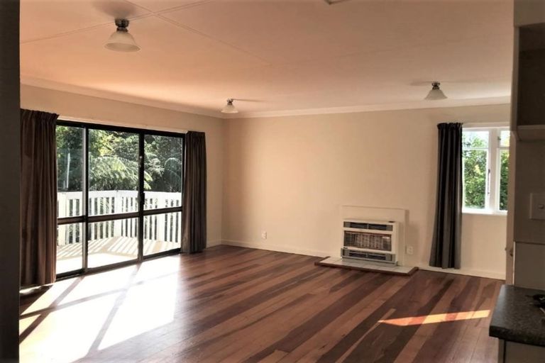 Photo of property in 40 Govett Avenue, Frankleigh Park, New Plymouth, 4310