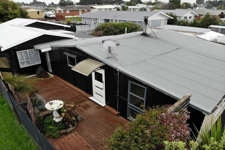 Photo of property in 7 Fergusson Street, Marton, 4710