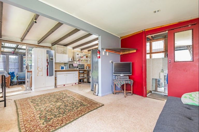 Photo of property in 25 Himatangi Street, Himatangi Beach, Foxton, 4891