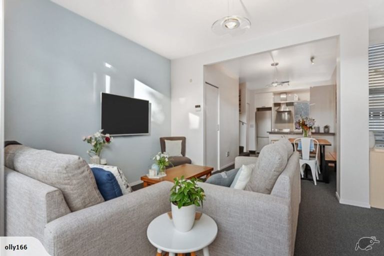 Photo of property in 14 Kirikiri Lane, East Tamaki, Auckland, 2013