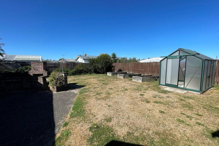 Photo of property in 5 Lindsay Crescent, Nawton, Hamilton, 3200