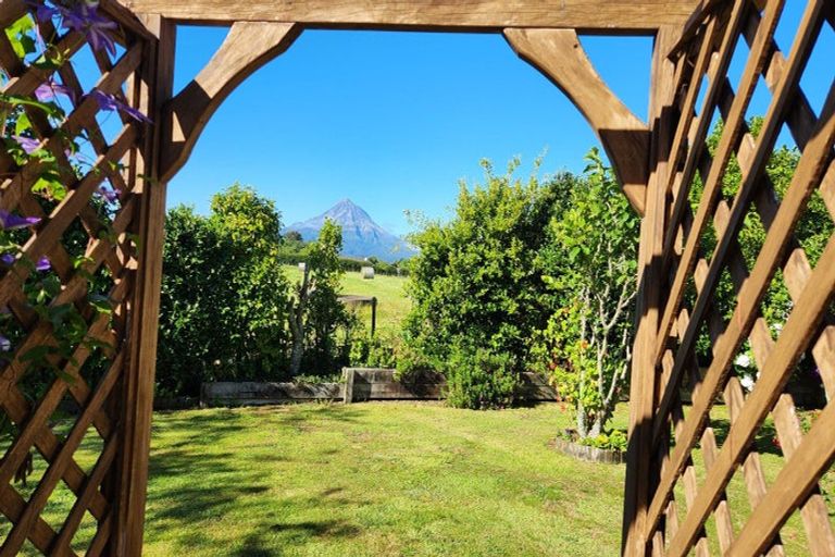 Photo of property in 49 Lepper Road, Inglewood, 4386