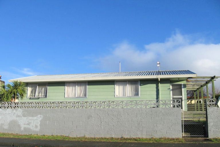 Photo of property in 67 Cartier Crescent, Flaxmere, Hastings, 4120