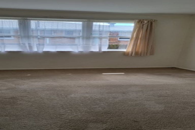 Photo of property in 85 Lincoln Road, Henderson, Auckland, 0610