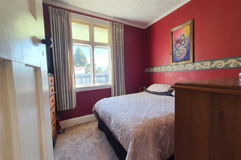 Photo of property in 18 Dobson Street, Waimate, 7924