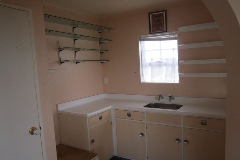 Photo of property in 156 Karaka Street, Castlecliff, Whanganui, 4501