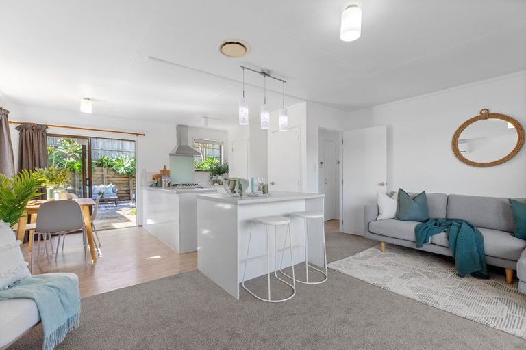 Photo of property in 21a Arawata Avenue, Welcome Bay, Tauranga, 3112