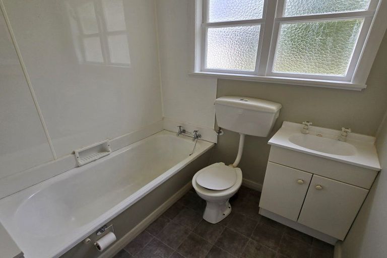 Photo of property in 7 Anderson Street, Hokowhitu, Palmerston North, 4410