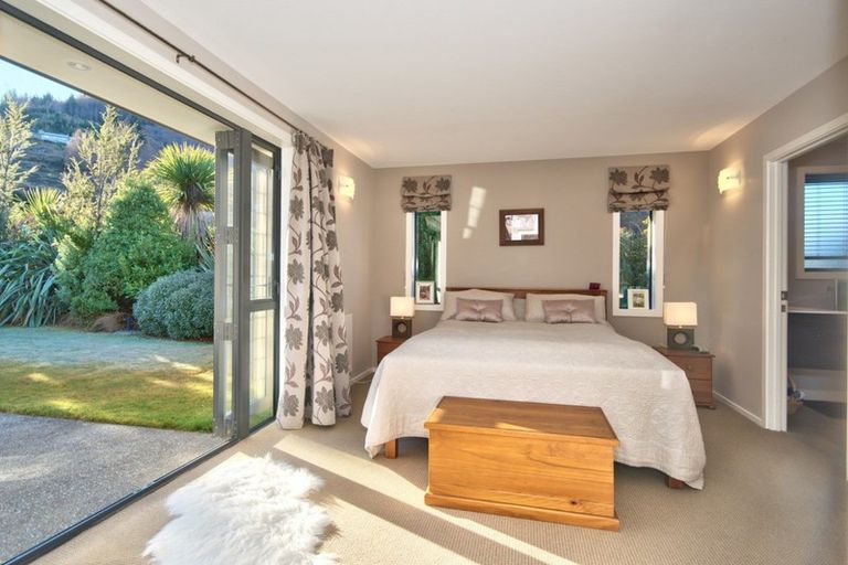 Photo of property in 14 Morning Star Terrace, Arthurs Point, Queenstown, 9371