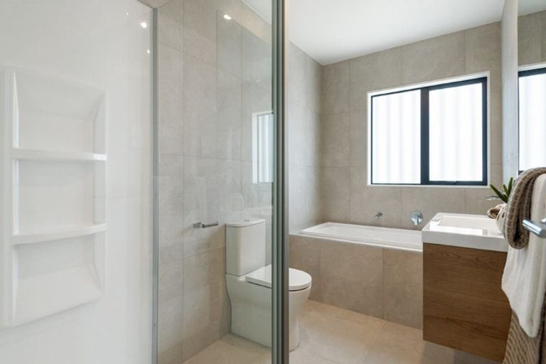 Photo of property in 2 Owen Chapman Drive, Red Beach, 0932