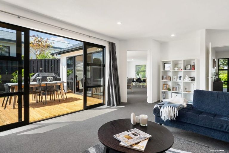 Photo of property in 23 Stockyard Crescent, Pukekohe, 2120