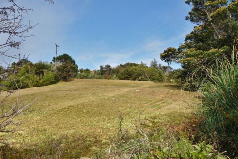 Photo of property in 2 Morey Road, Cable Bay, 0420