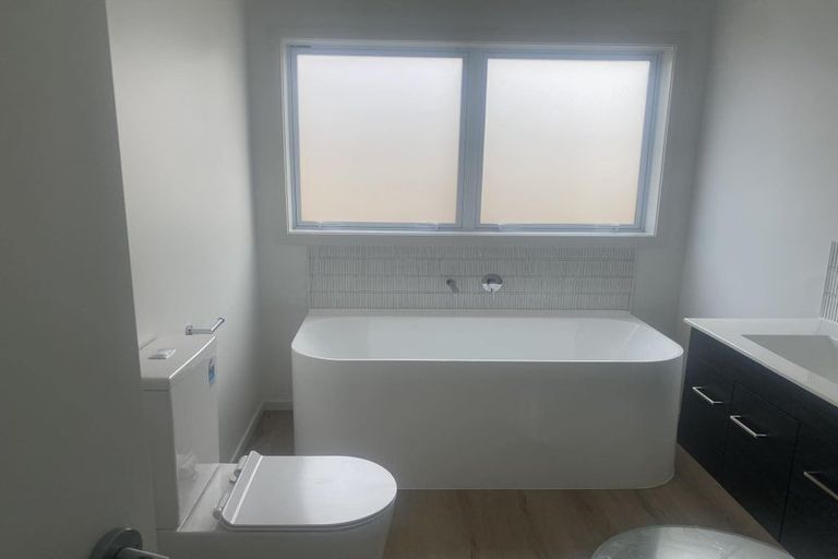 Photo of property in 32a Brandon Street, Featherston, 5710