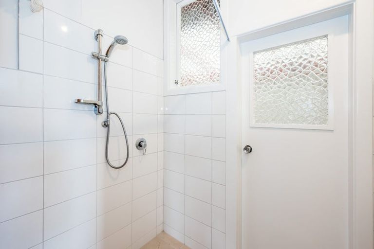 Photo of property in 41 Aorangi Road, Paraparaumu, 5032