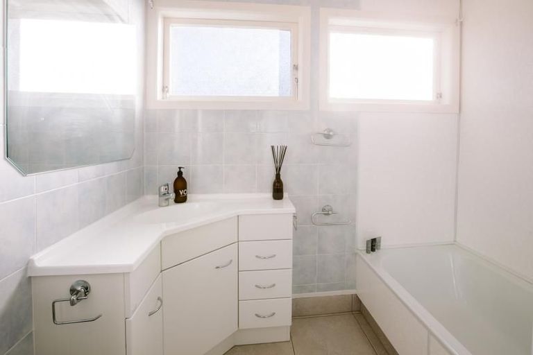 Photo of property in 5 Minchin Crescent, St Andrews, Hamilton, 3200