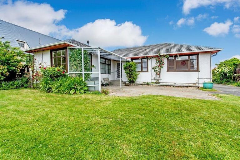 Photo of property in 16 Bradshaw Terrace, Riccarton, Christchurch, 8011