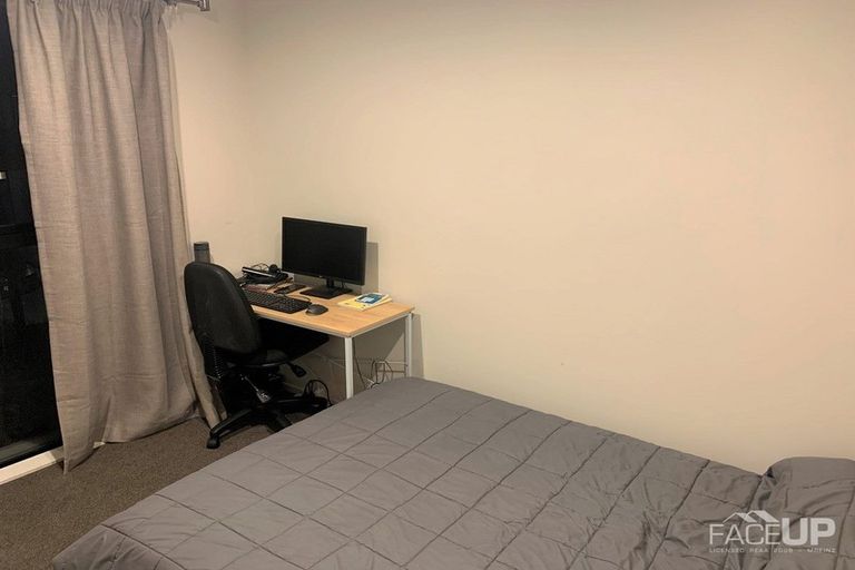 Photo of property in 6 Uku Lane, Hobsonville, Auckland, 0616