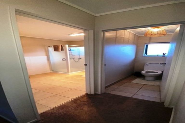 Photo of property in 2/14 Knott Road, Stanmore Bay, Whangaparaoa, 0932