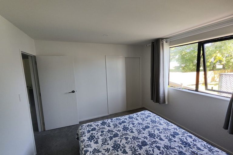 Photo of property in 23b Glynnbrooke Street, Te Atatu South, Auckland, 0610