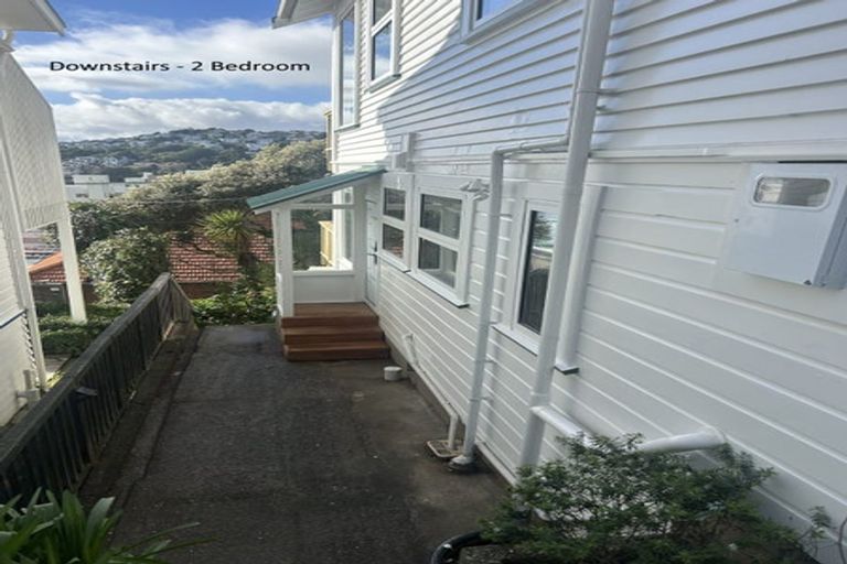 Photo of property in 10a Oriental Terrace, Mount Victoria, Wellington, 6011