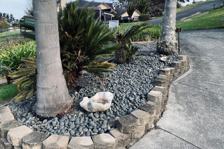 Photo of property in 34 Hayley Lane, East Tamaki Heights, Auckland, 2016