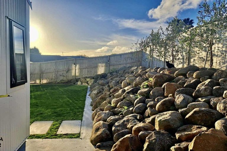 Photo of property in 6 Allans Way, Waiuku, 2123