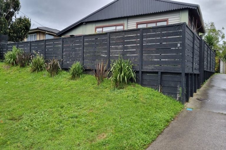 Photo of property in 20 Makora Road, Otaihanga, Paraparaumu, 5036