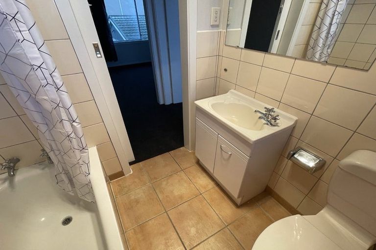 Photo of property in 3/21 Olliviers Road, Phillipstown, Christchurch, 8011