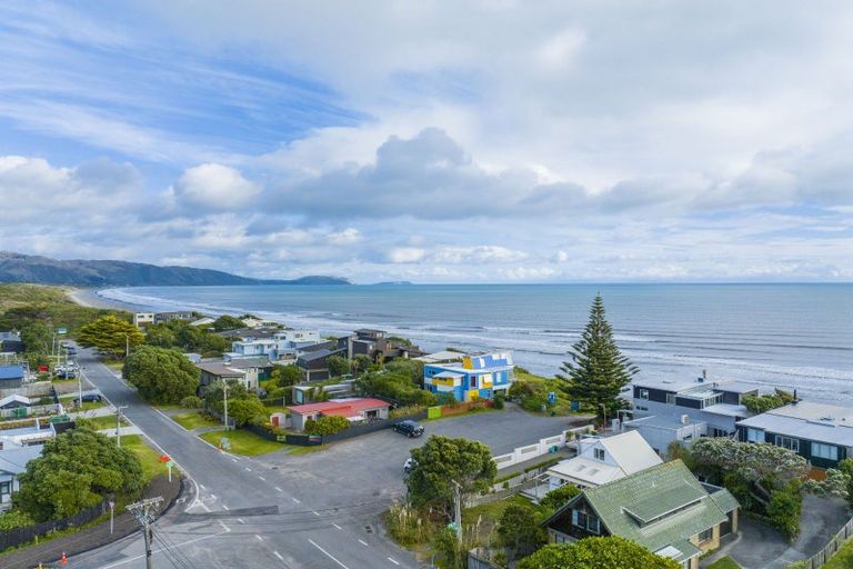 Photo of property in 83 The Esplanade, Raumati South, Paraparaumu, 5032