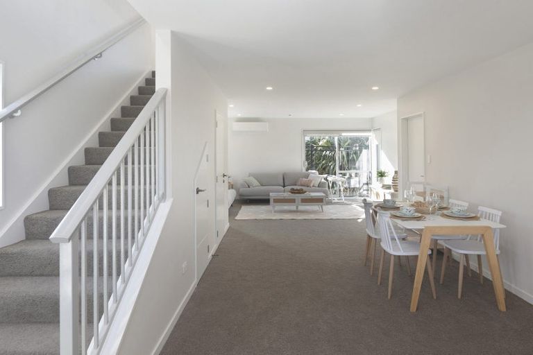 Photo of property in 25 Kakapo Lane, Redwood, Christchurch, 8051