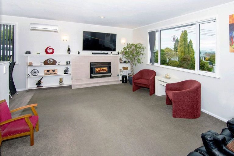 Photo of property in 11 Puriri Crescent, Lansdowne, Masterton, 5810
