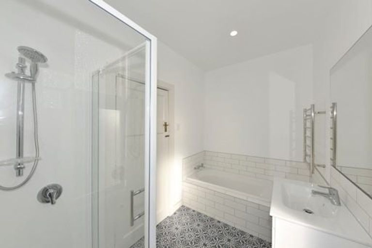 Photo of property in 74 Hinau Street, Riccarton, Christchurch, 8041