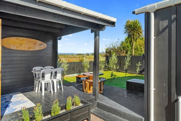 Photo of property in 162 Pukehina Parade, Pukehina, Te Puke, 3189