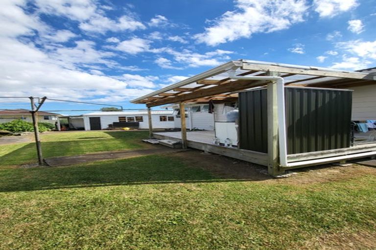 Photo of property in 58 Sharland Avenue, Manurewa, Auckland, 2102
