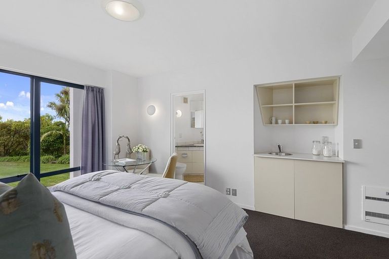 Photo of property in 142 Scarborough Road, Scarborough, Christchurch, 8081