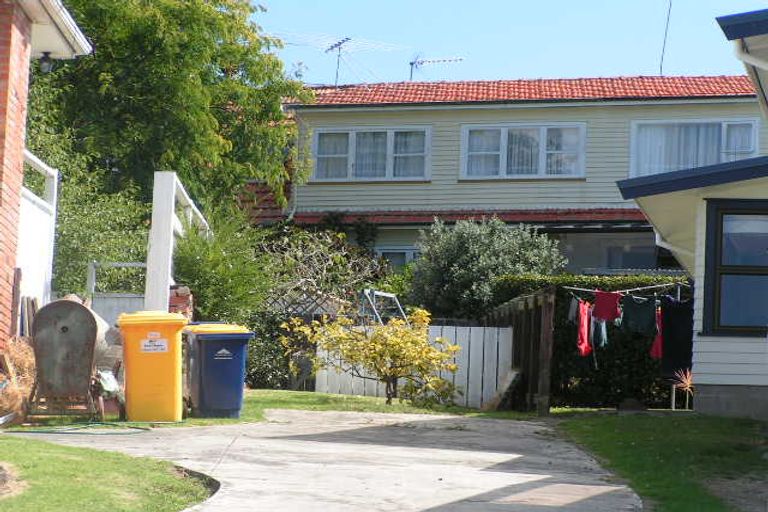 Photo of property in 54 Corunna Road, Milford, Auckland, 0620