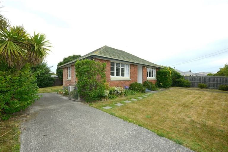 Photo of property in 20 Holland Street, Avonside, Christchurch, 8061