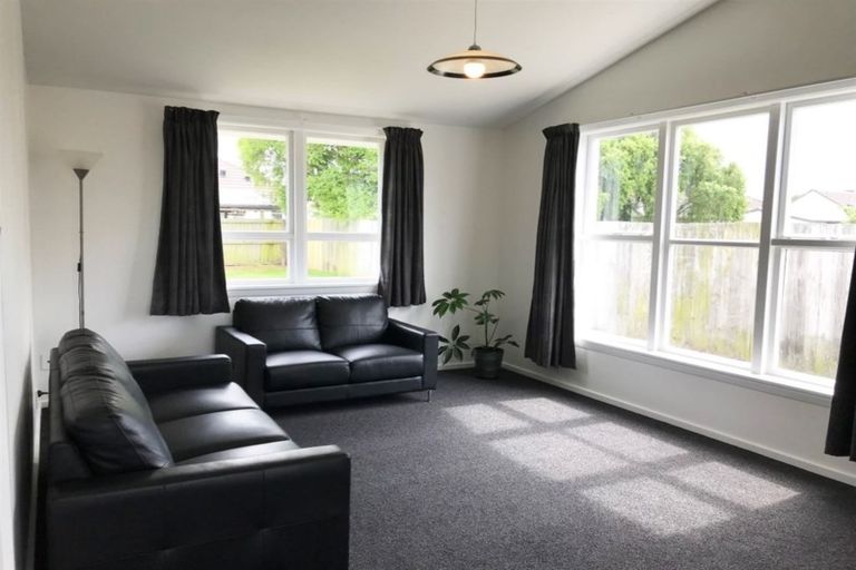 Photo of property in 35 Merrington Crescent, Aranui, Christchurch, 8061