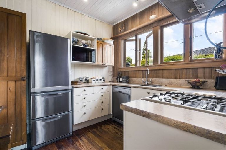 Photo of property in 12 Garnett Avenue, Forest Lake, Hamilton, 3200