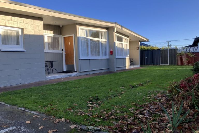 Photo of property in 1/3 Camp Street, Silverstream, Upper Hutt, 5019