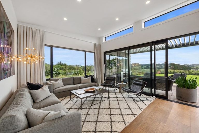 Photo of property in 458 Whitehills Road, Waitoki, Silverdale, 0994