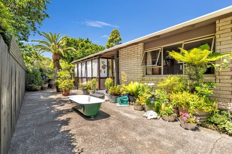 Photo of property in 146a Parkhurst Road, Parakai, 0830
