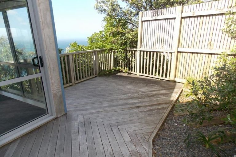 Photo of property in 24 Signallers Grove, Strathmore Park, Wellington, 6022