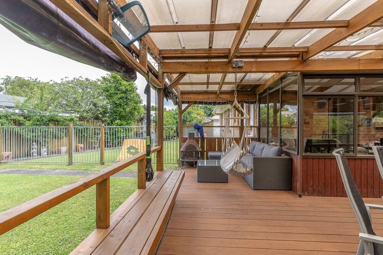 Photo of property in 10 Parkdale Place, Glenview, Hamilton, 3206