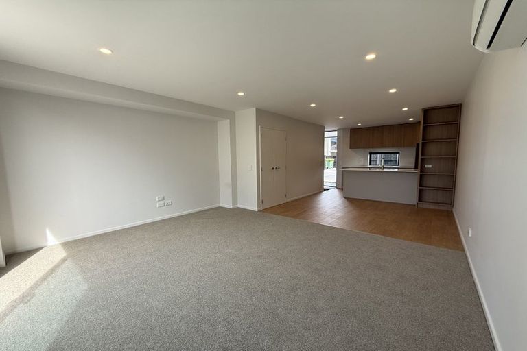 Photo of property in 88 Holly Road, St Albans, Christchurch, 8014