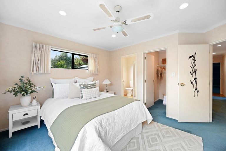 Photo of property in 1 Diomede Glade, Flagstaff, Hamilton, 3210